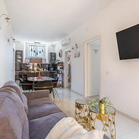 Iflat Monti Brand New Spacious & Comfortable Gem * Rome